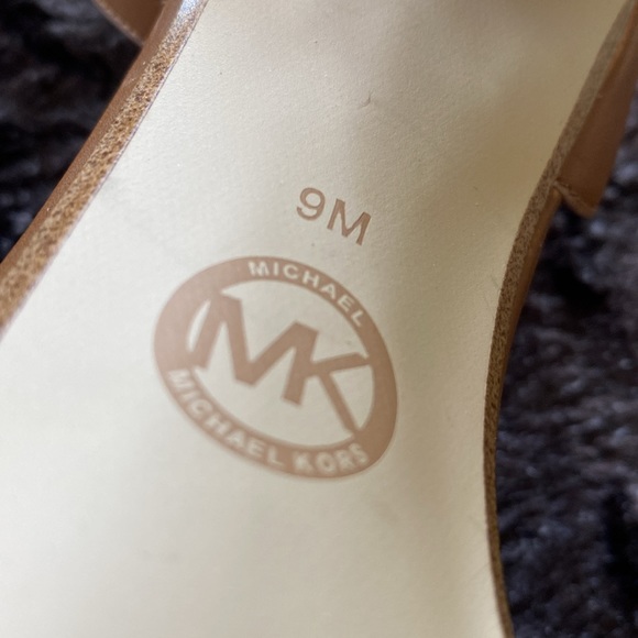 GUC Michael Michael KORS Size 9 Heels - Picture 8 of 9